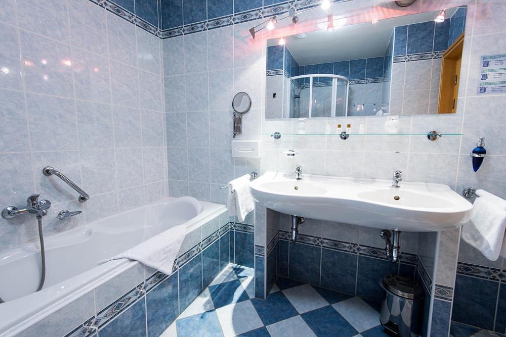 Monti Spa Frantiskovy Lazne Bilik gambar