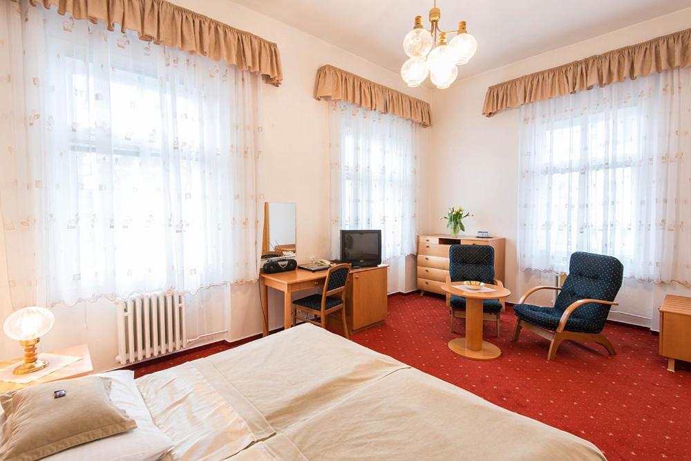 Monti Spa Frantiskovy Lazne Luaran gambar